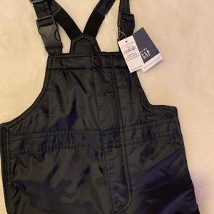 BNWT BLACK gap cold control max snow pants .